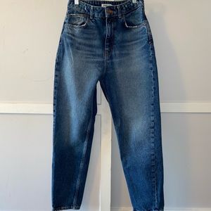 CLEARANCE | Zara Mom Jeans Size 6